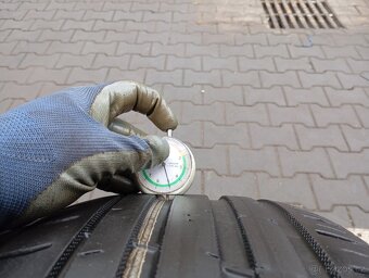 235/55/19 letní pneu nokian - 3