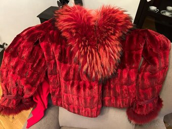 Dámské bundy,kožich,svetr,KARA,Strnad a Červinka,text - 3