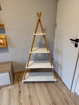 Policovy regal teepee - 3