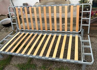 Rozkládací pohovka a matrace - 3