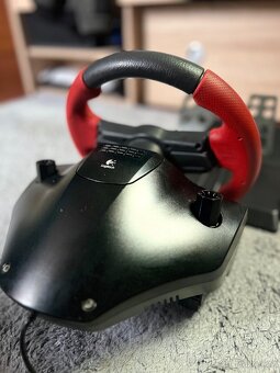 Prodám volant logitech - 3