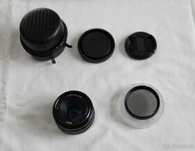 Manuální objektiv 35mm/f1.7, Sony E + CPL filtr - 3