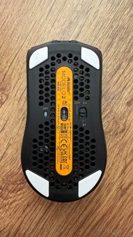 Bezdrátová herní myš Glorious Model O 2 Wireless matně černá - 3