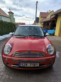 Mini Cooper r50 1.6 85kw, 2005 ,Nové zimní i letní pneu. - 3