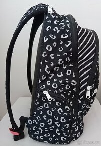 Školní batoh zn. Dakine 25l - 3