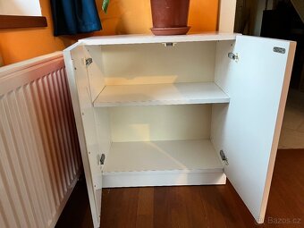 Postel s úložným výsuvným šuplikem - 3