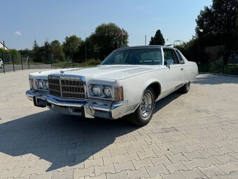 1976 Chrysler Newport - 3