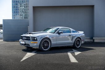 Ford Mustang GT - Manuál - 3