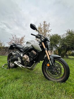 Honda CB650R - 3