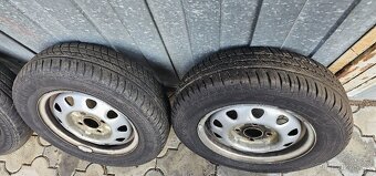 Pneumatiky s disky na Škoda Felicia/Favorit + retězy - 3