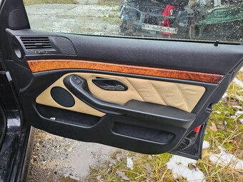 BMW e39 Touring výplně dveří + roletky - 3