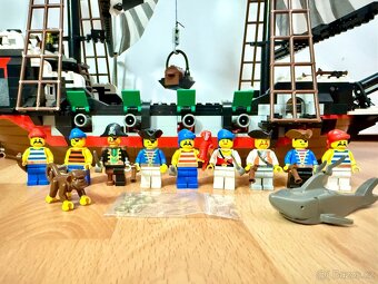 LEGO Pirates 6286 Skull's Eye Schooner - 3