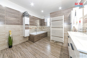 Prodej rodinného domu, 180 m², Štrampouch, pozemek 1636 m² - 3