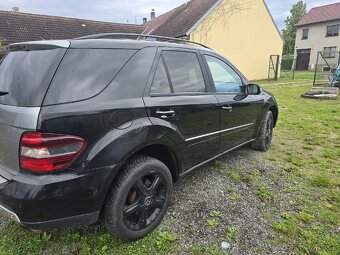Mercedes Benz ML320 - 3