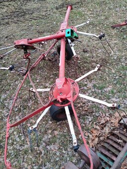 Obraceč sena Pöttinger na ND - 3
