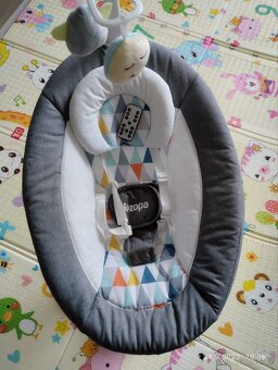 Dětská vibrační a houpací lehačka Zopa Lullaby - 3