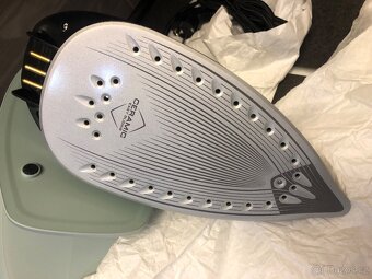 Bezdrátová napařovací žehlička Tefal fv6670e0 nová - 3