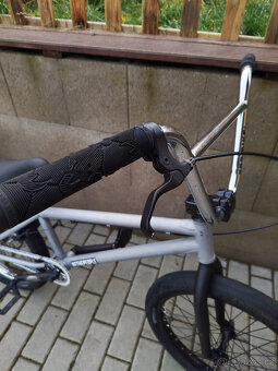 WETHEPEOPLE Nova 20" - 3