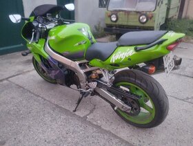 Kawasaki ZX-9R Ninja - 3