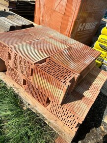 Stavební materiál HELUZ - 3