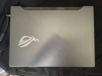 ASUS ROG STRIX SCAR II - 3