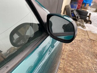 Pravé přední dveře Peugeot 206 3dv. - 3