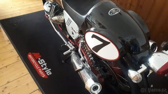 Moto Guzzi V7 cafe racer - 3
