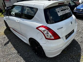 Suzuki Swift - 3
