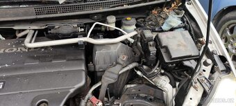 Motor Honda N22A1 (103 kW) z modelu FR-V - 3