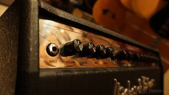 Kombo Hughes & Kettner pro elektrickou kytaru - 3