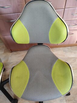 2 otočné židle pro děcka do 12 let - 3