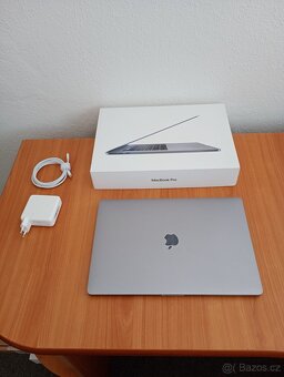 MacBook Pro 16" i7 2,6 32 RAM 512 SSD - Jako nový - 3