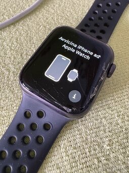 Apple Watch SE 44mm Nike - 3