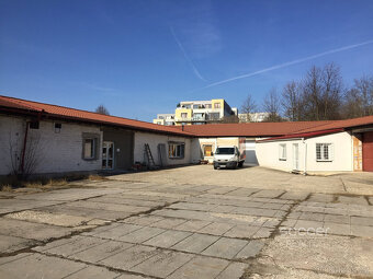 Pronájem skladovacího prostoru 175 m2, ulice Kamýcká, Praha - 3