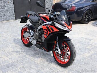 Aprilia Tuono 660 Factory Edice 54 world champions rv 2024 - 3