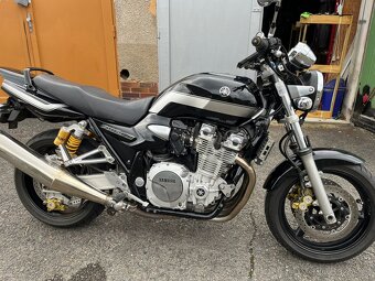 Yamaha XJR 1300 - 3