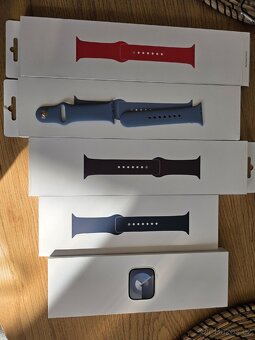 Apple Watch Series 9 Cellular 41mm Stříbrný hliník - 3