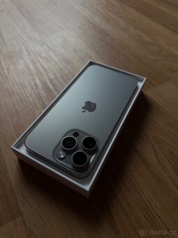Apple iPhone 15 Pro Max 256GB Titanium - 3