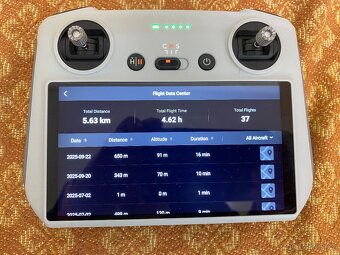 dron DJI mini 3 Pro Fly More Combo - 3