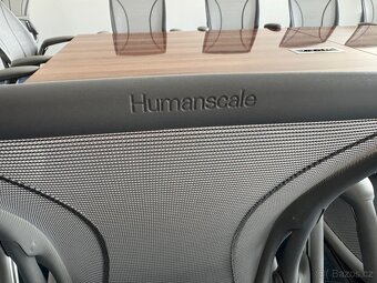 Kancelářská židle humanscale lze na kolečkách - 3