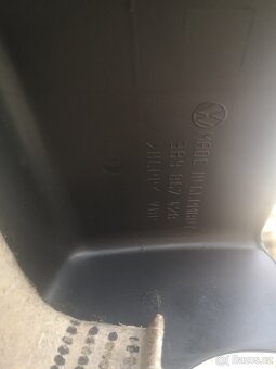 Prodám pravý zadní tapicirung na vw passat b5,5 - 3