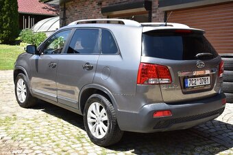 Kia Sorento 2.2 CRDI 145kw automat 4x4 7míst 2012 - 3