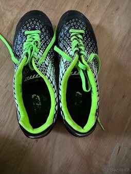 Kopačky LOTTO vel.38,5 - 3