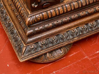 Masivní dubová knihovna v renesančním stylu, 19. století - 3