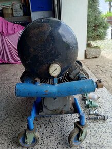 Dvoupístový kompresor - 3