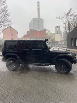 Jeep Wrangler - 3