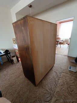 Skříň za odvoz - spěchá - 3