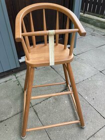 Prodám téměř novou dětskou dřevěnou židličku - 3