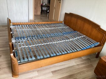 Postel z masivu s rošty - 3