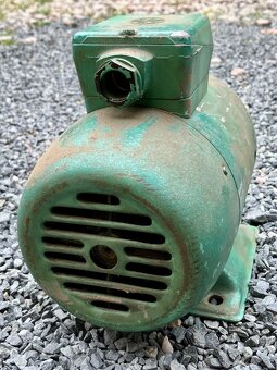 Elektromotor MEZ Mohelnice 220/380 V - 3